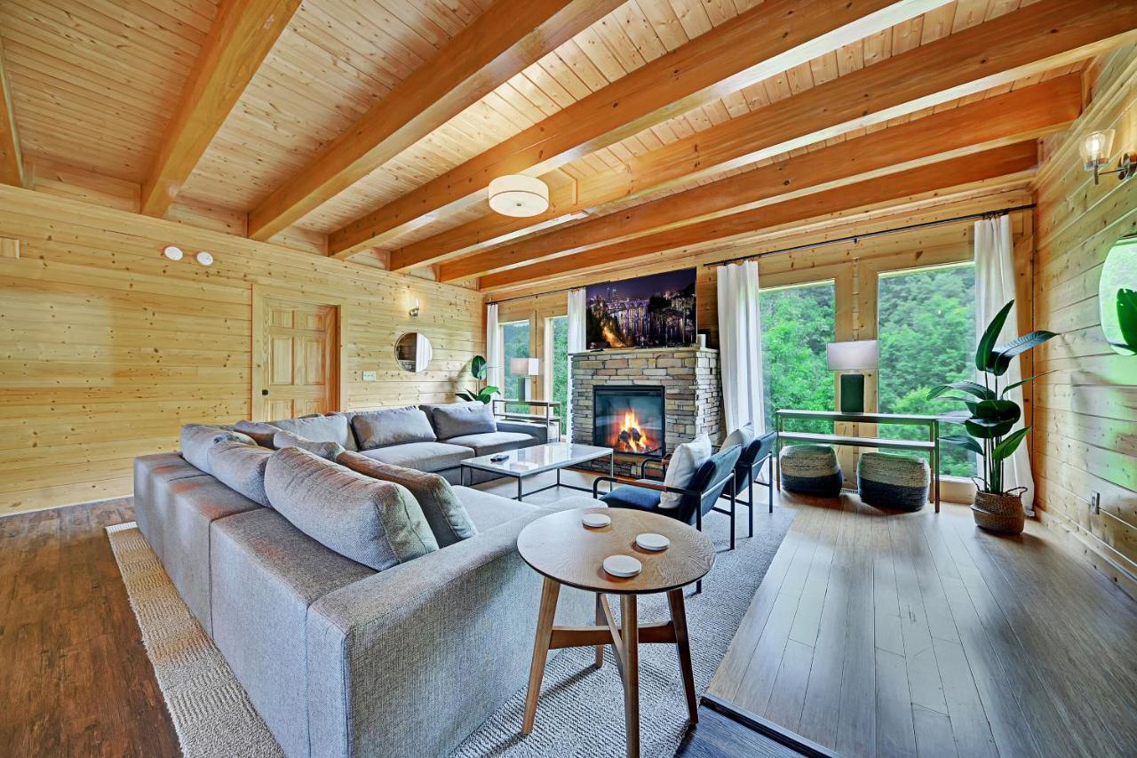 Gorgeous Large Mountain View Cabin W Hot Tub, Free Wifi, Games Villa Sevierville Exterior foto
