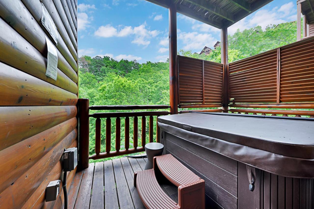 Gorgeous Large Mountain View Cabin W Hot Tub, Free Wifi, Games Villa Sevierville Exterior foto