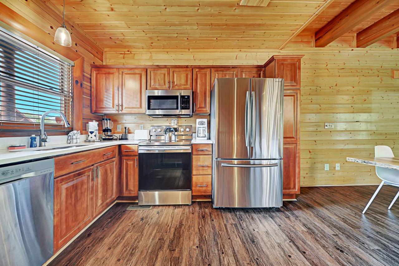 Gorgeous Large Mountain View Cabin W Hot Tub, Free Wifi, Games Villa Sevierville Exterior foto
