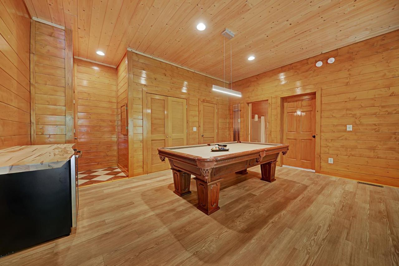 Gorgeous Large Mountain View Cabin W Hot Tub, Free Wifi, Games Villa Sevierville Exterior foto